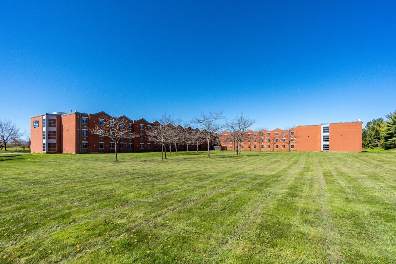 Residence & Conference Centre - Welland Exterior photo