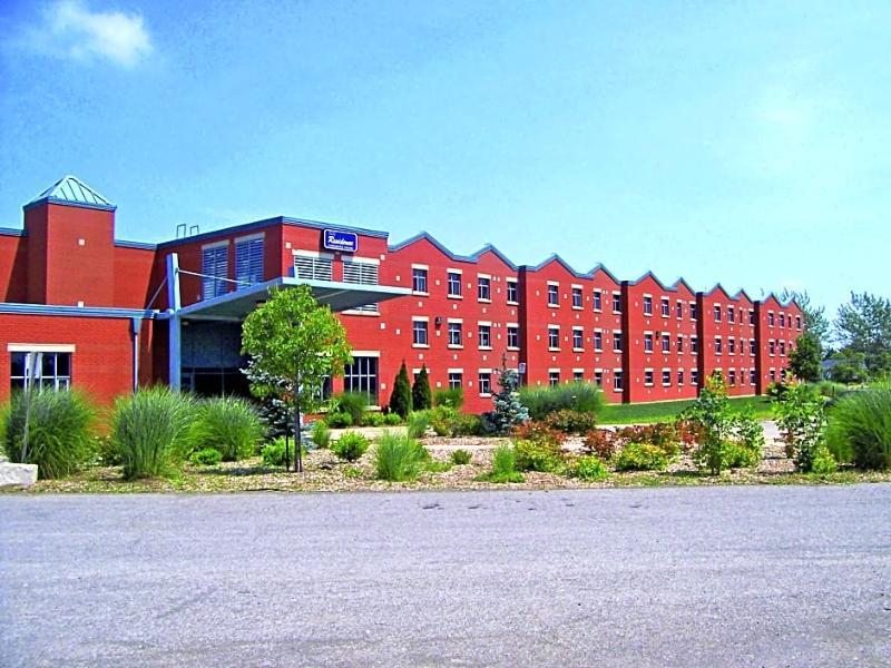 Residence & Conference Centre - Welland Exterior photo